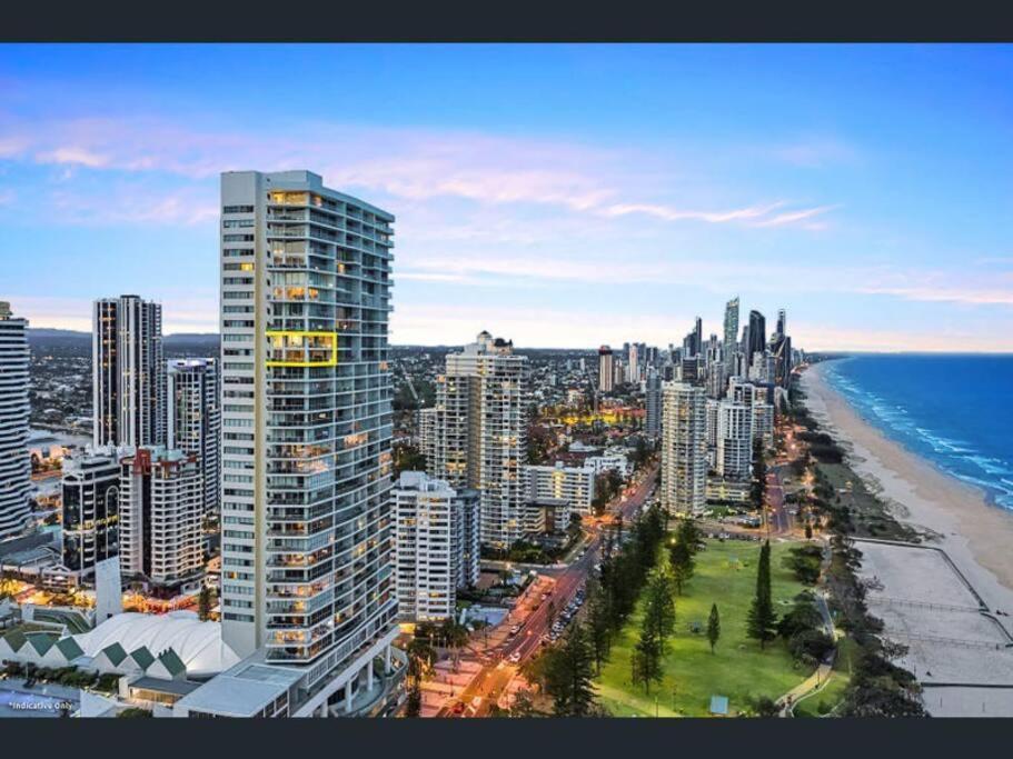 Air On Broadbeach Beachfront 2Level Stunning Apartment With 180 Degree Views Голд-Кост Экстерьер фото